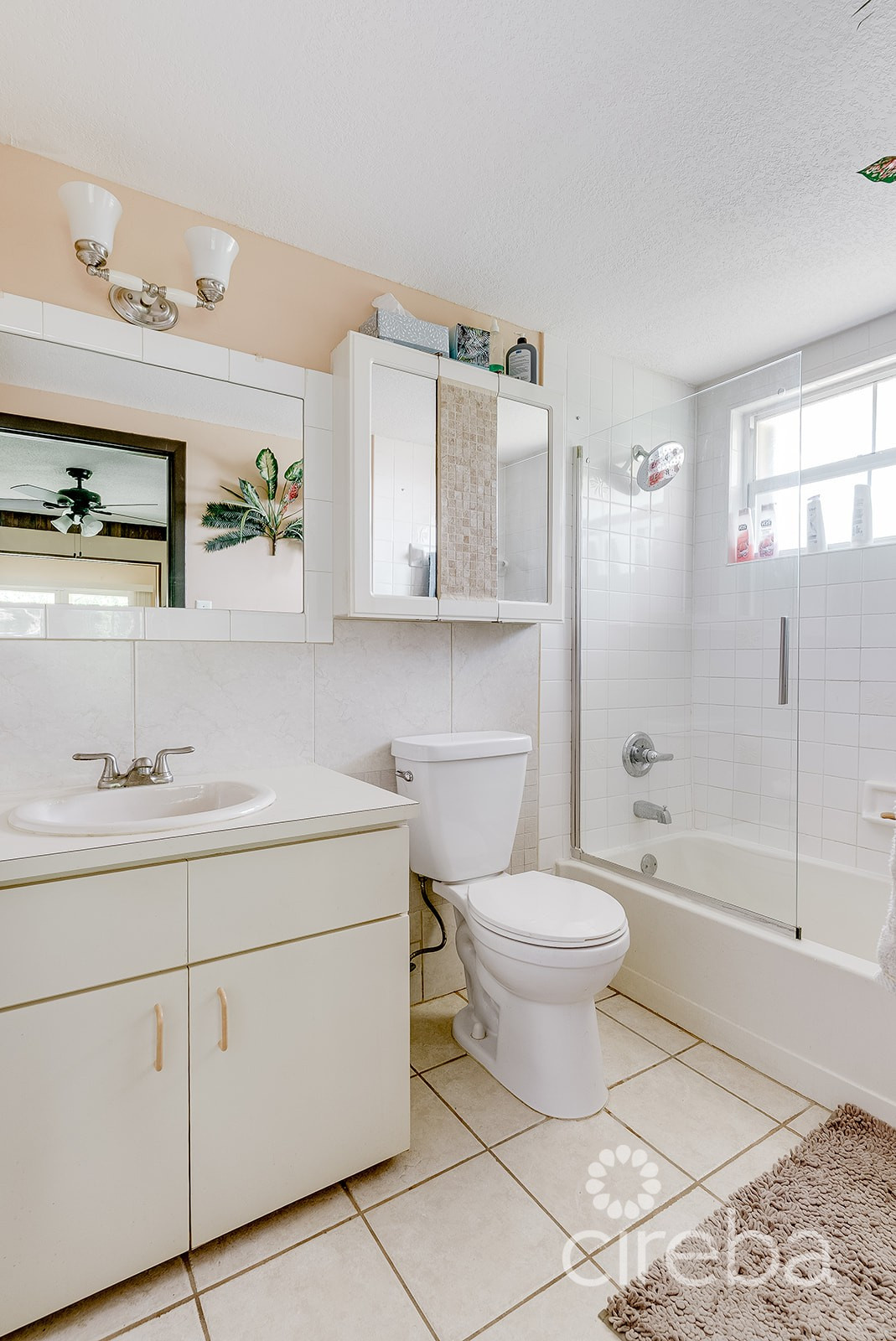 Ocean Club - Renovated 2 Bed/2.5bath Corner Unit