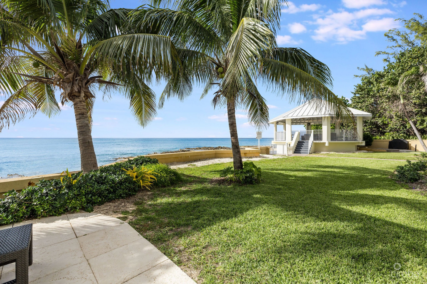 Poinsettia Ocean Front A3