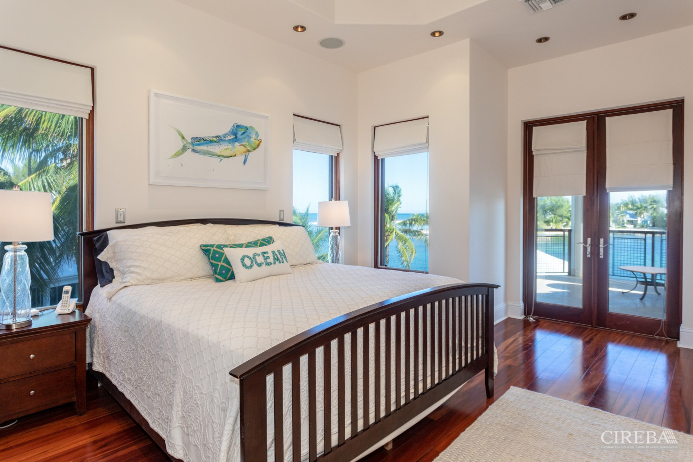 Compound Kai, Grand Cayman