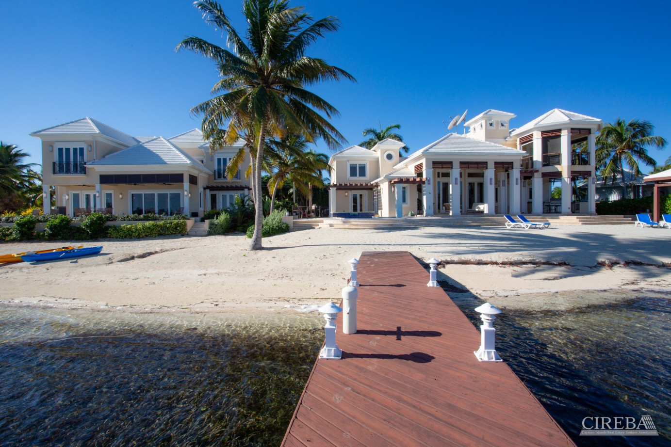 Compound Kai, Grand Cayman