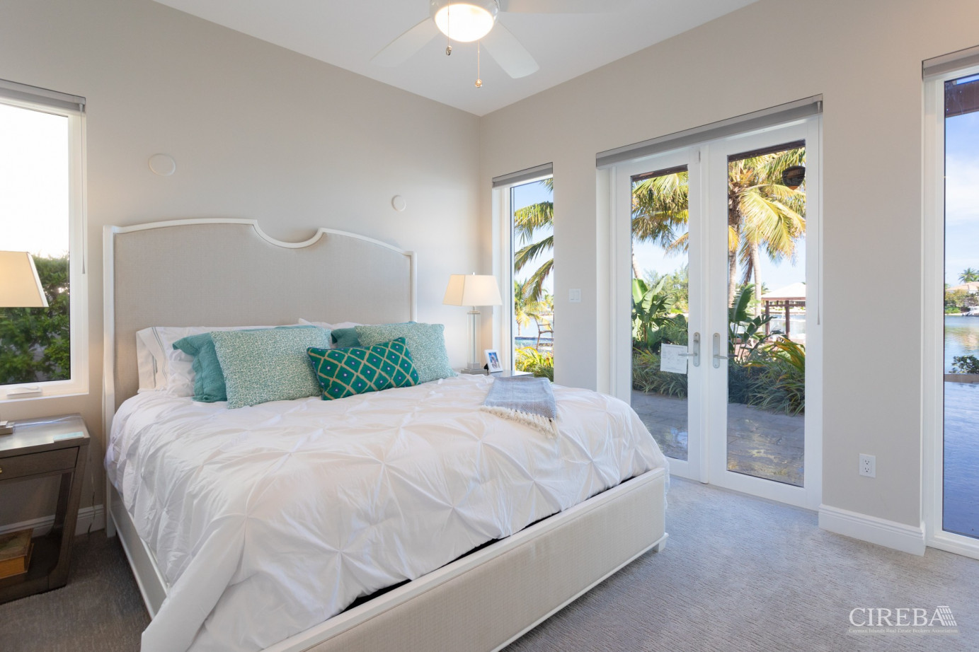 Compound Kai, Grand Cayman