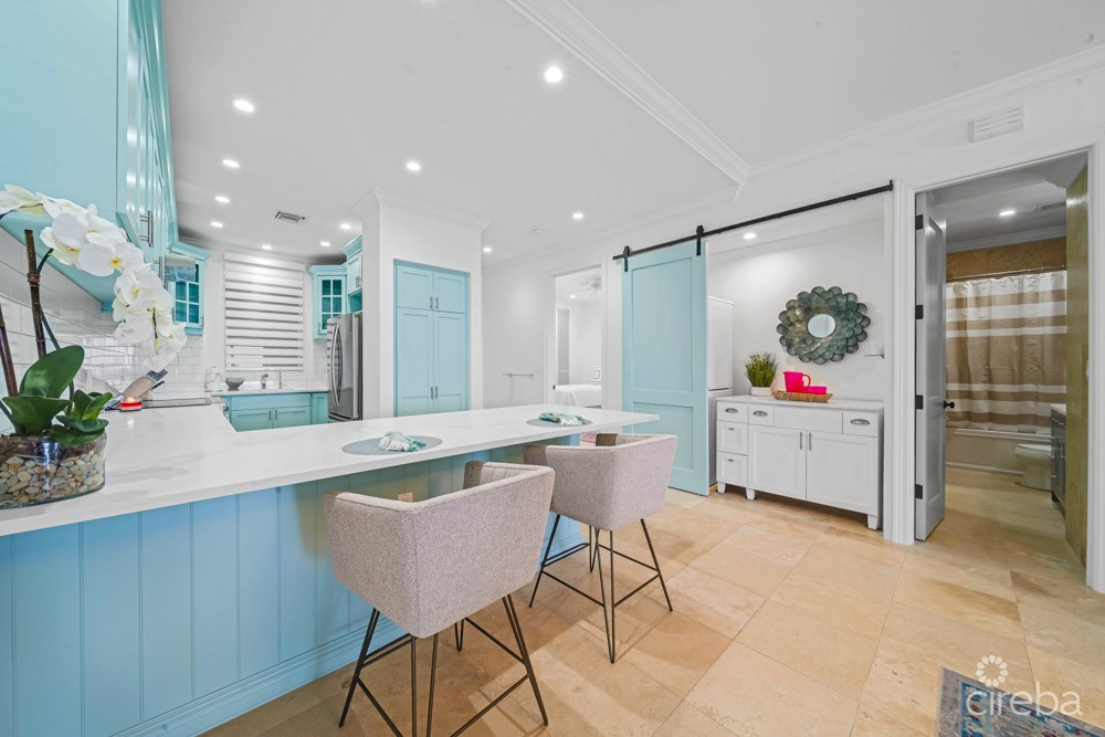 Kisha 104  2 Bdrm Waterfront Walkout - Coastal Elegance & Luxury