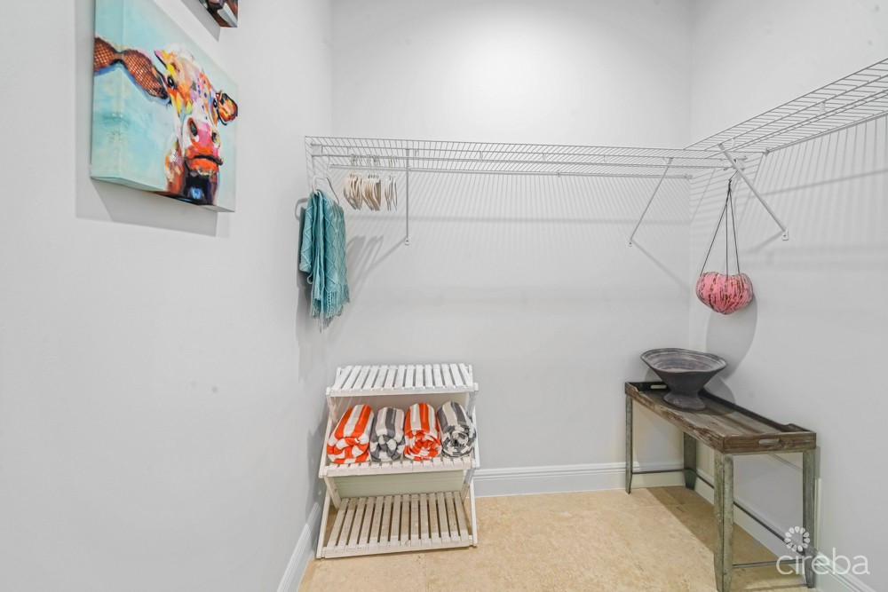 Kisha 104  2 Bdrm Waterfront Walkout - Coastal Elegance & Luxury