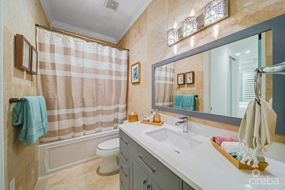 Kisha 104  2 Bdrm Waterfront Walkout - Coastal Elegance & Luxury