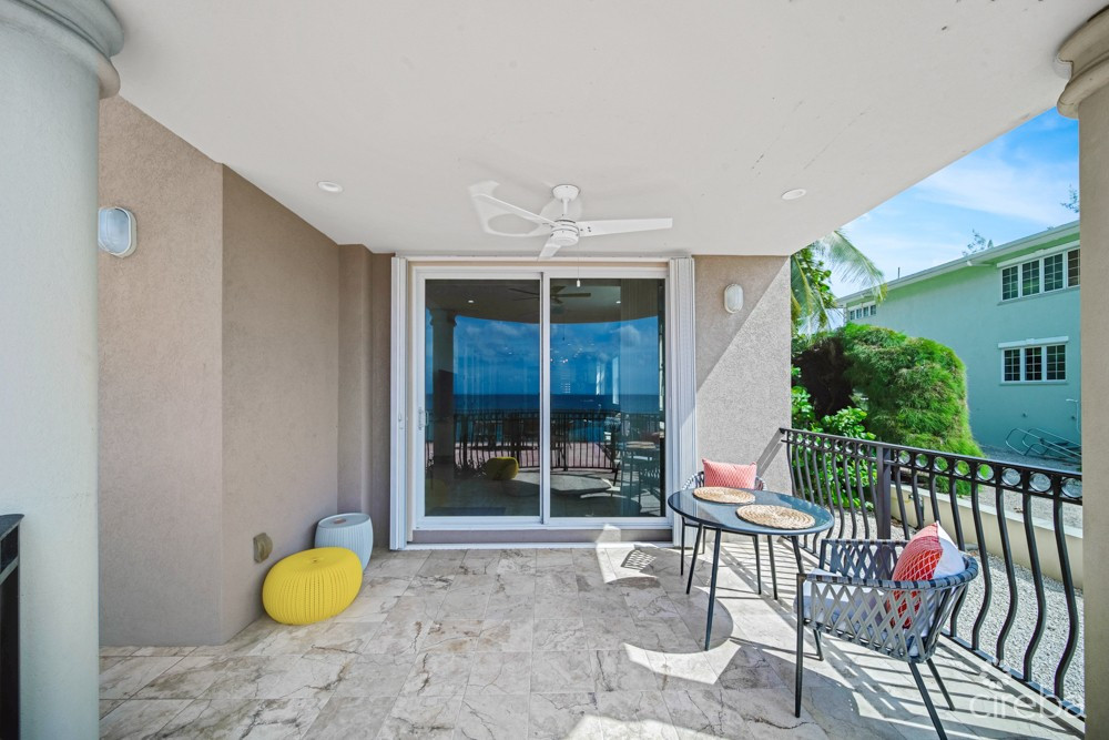 Kisha 105  2bdrm Waterfront Walkout  -coastal Chic Corner Unit