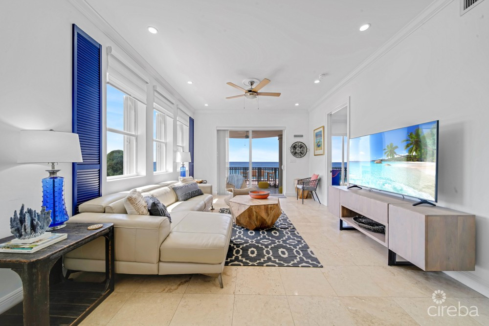 Kisha 105  2bdrm Waterfront Walkout  -coastal Chic Corner Unit