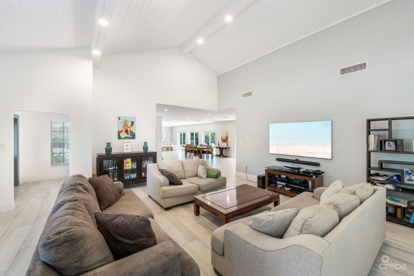 Nelson  Quay 56, Waterfront Home