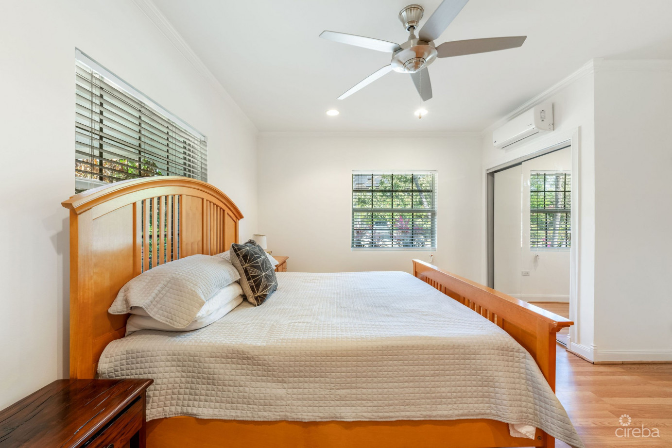 Nelson  Quay 56, Waterfront Home