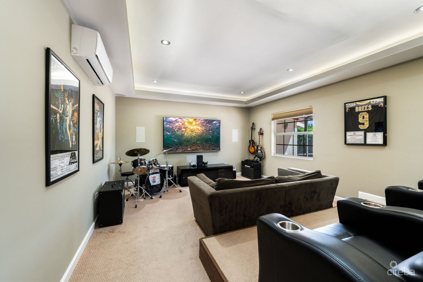 Nelson  Quay 56, Waterfront Home