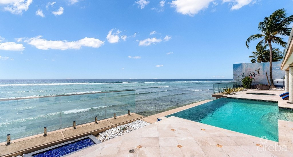 Villa D'este - Prospect Point Waterfront Home