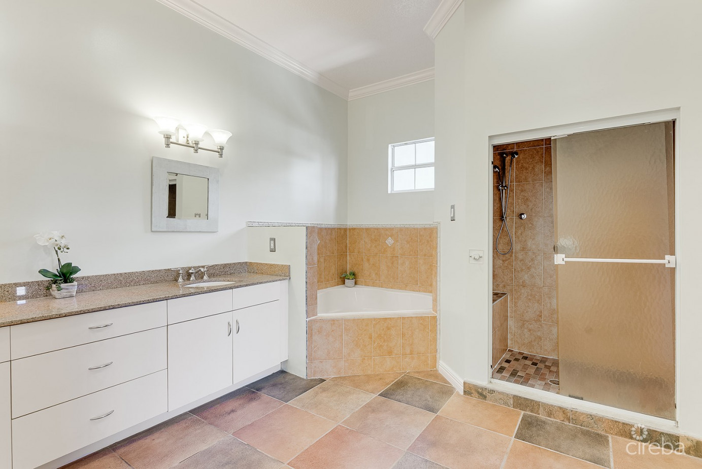 Rare Opportunity - Detached Family Home In Britannia Regents Court