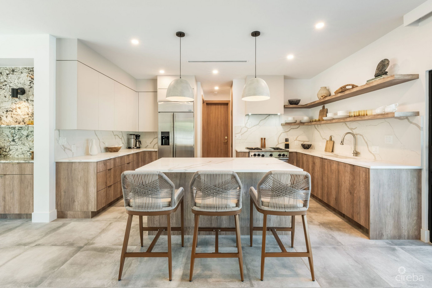 Halcyon Point - Experience  Luxury Firsthand