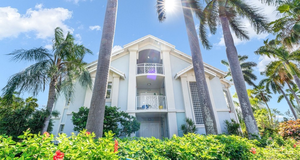 Britannia Kings Court 4 Bed 4 Bath