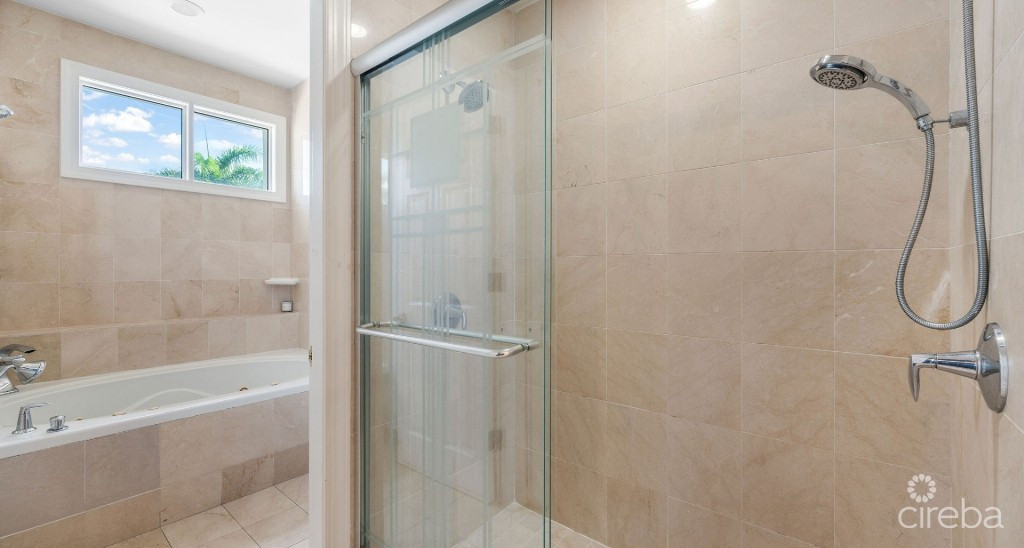 Britannia Kings Court 4 Bed 4 Bath