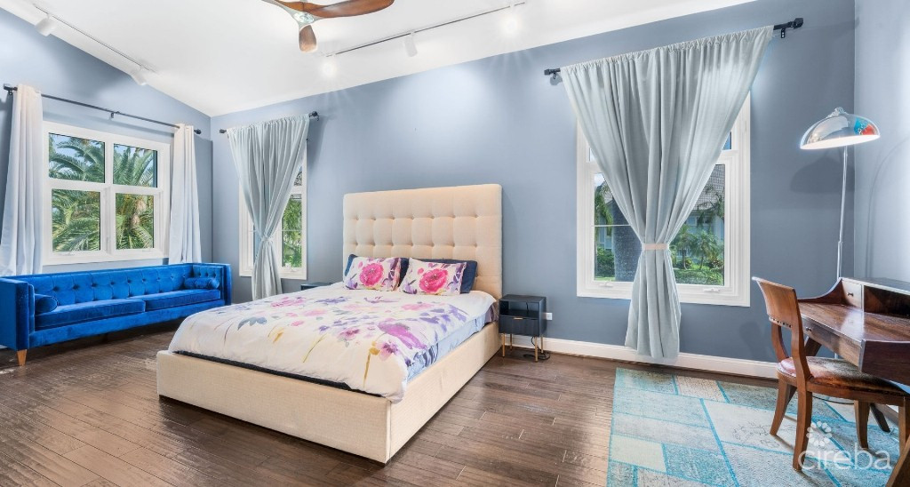 Britannia Kings Court 4 Bed 4 Bath