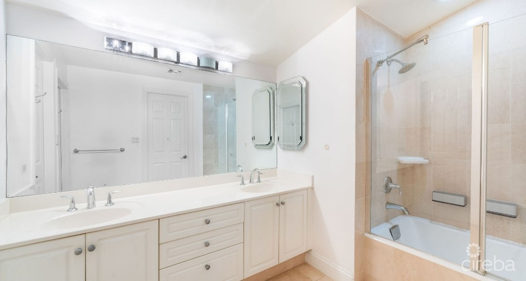 Britannia Kings Court 4 Bed 4 Bath