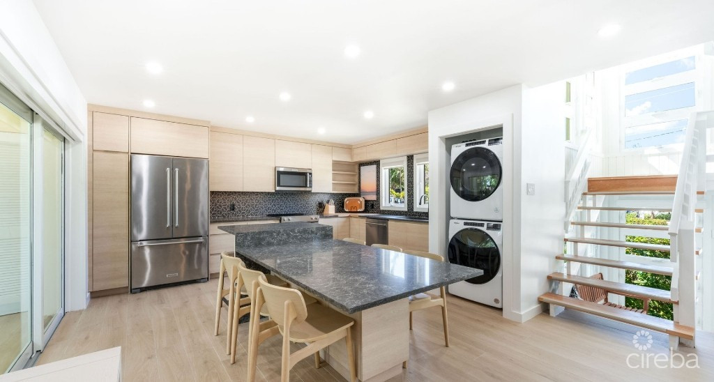 Fully Renovated Island House #9 Rum Point