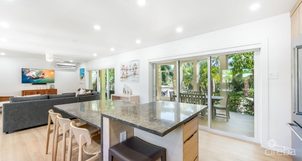 Fully Renovated Island House #9 Rum Point