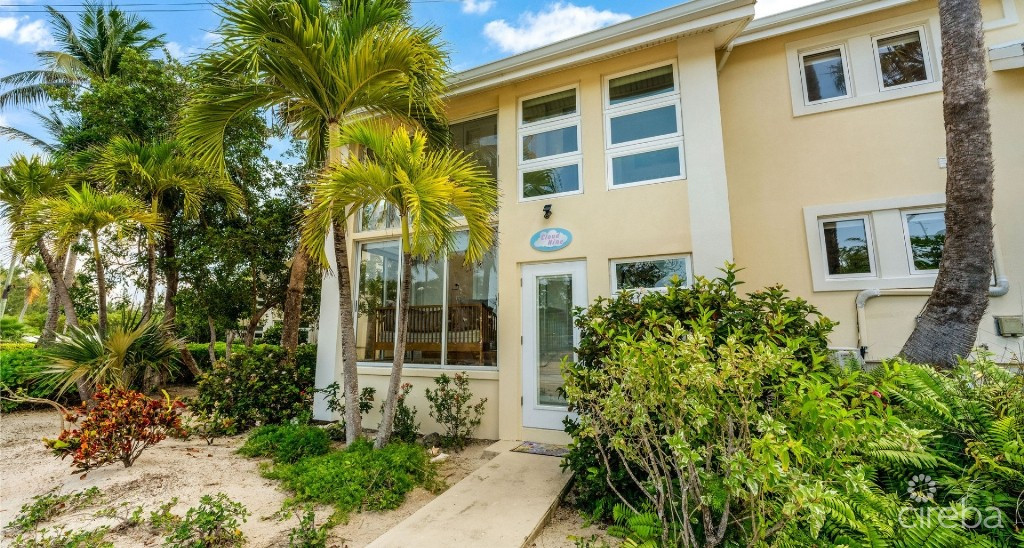 Fully Renovated Island House #9 Rum Point