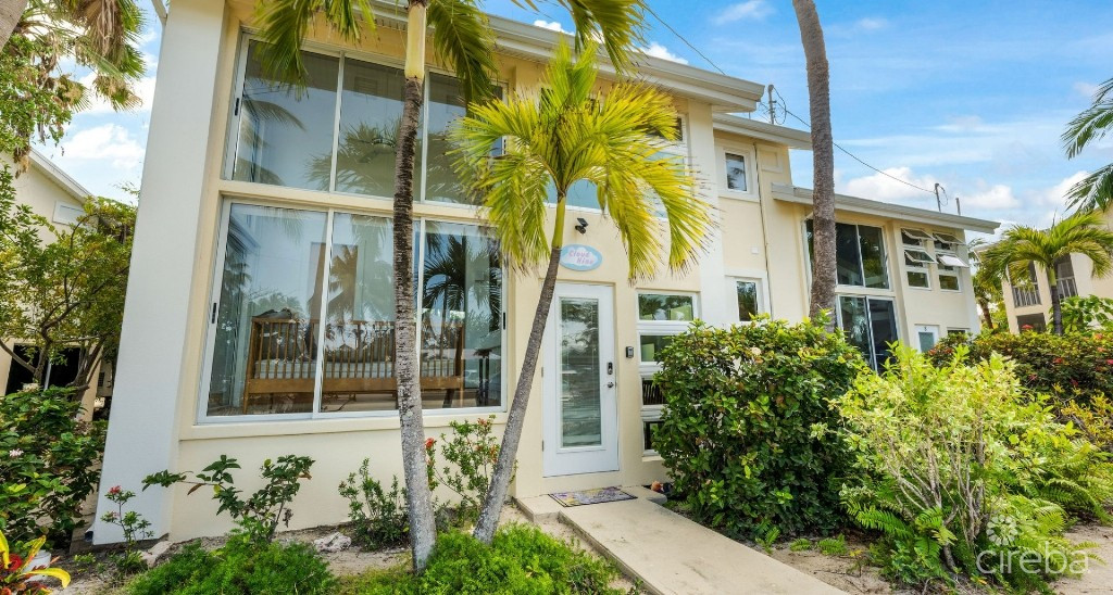 Fully Renovated Island House #9 Rum Point