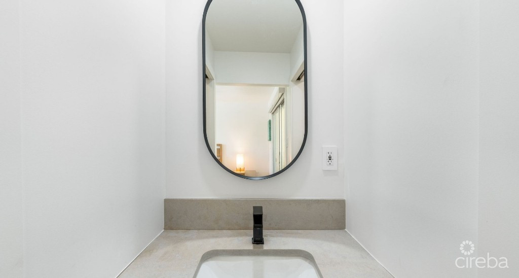 Fully Renovated Island House #9 Rum Point