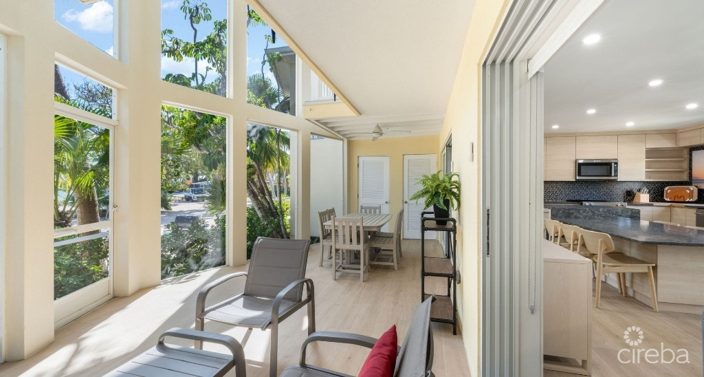 Fully Renovated Island House #9 Rum Point