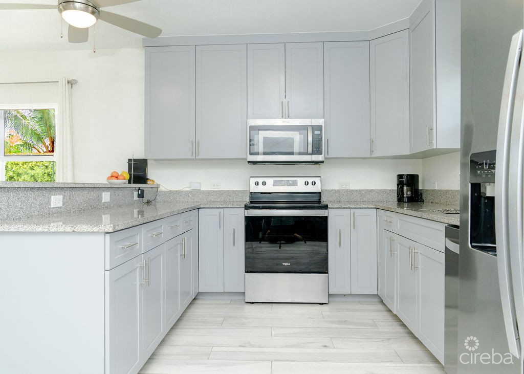 Reduced - Lakefront 3beds Home On Private Land