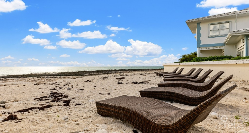 Ocean Front Windsor Village Corner 2 Bed Newly Renovated