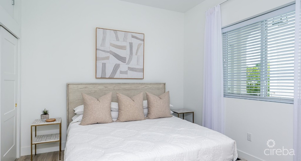 31 Sunset Point- Seafront, 2nd Floor, Unbelievable Views! 1-bed/ 1.5-bath