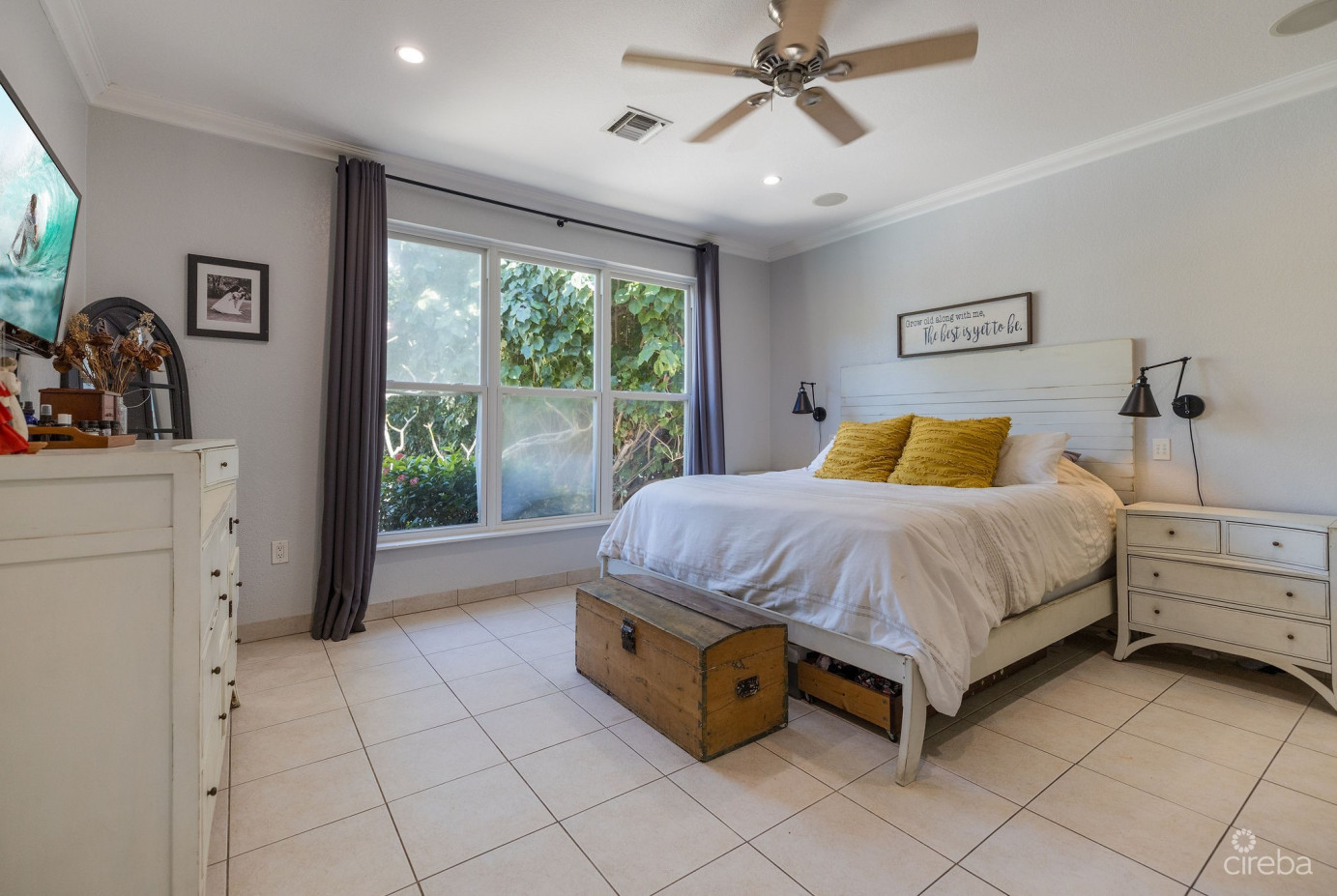 4 Bedroom  Canal Front Duplex With Pool - 188 Abbey Way Unit 1