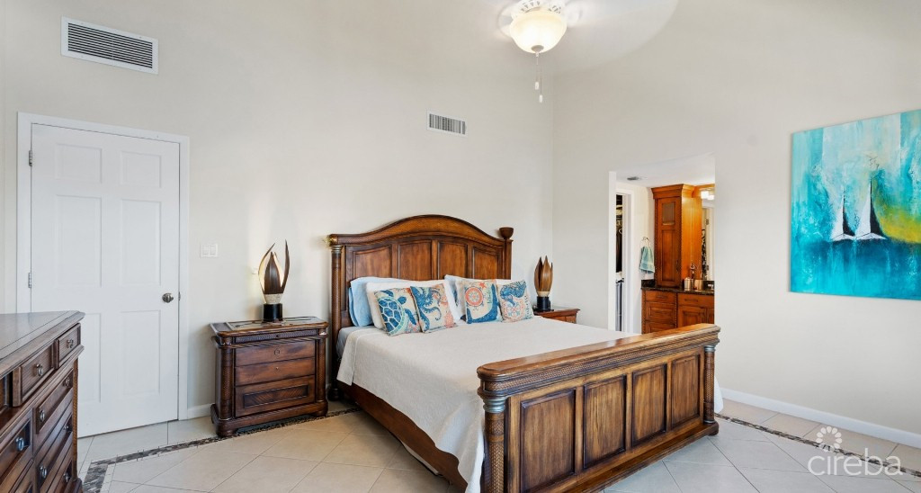 Waterways 432  Top Floor With Amazing Views