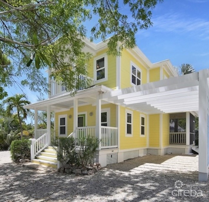 Seacliff Yellow Located In Cottage