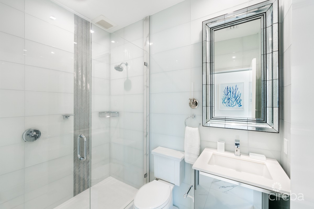 Fin Oceanfront Corner Residence