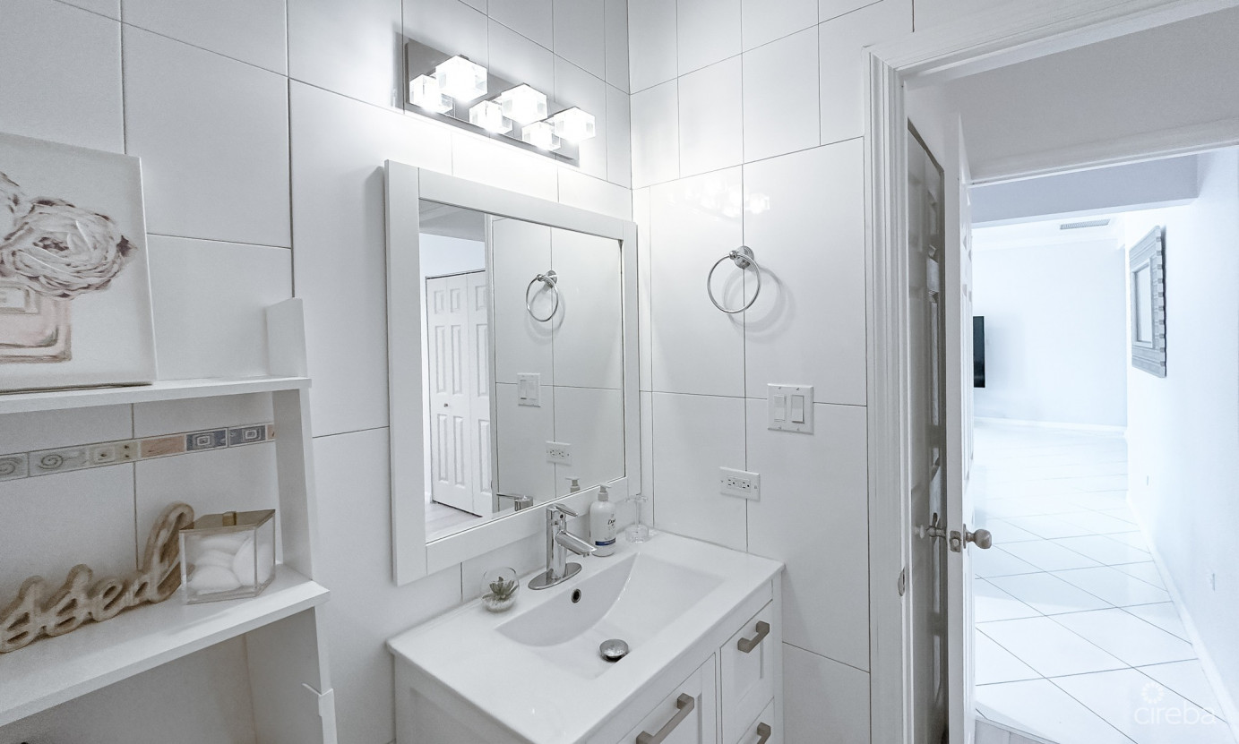 Ocean View Family Home Spotts