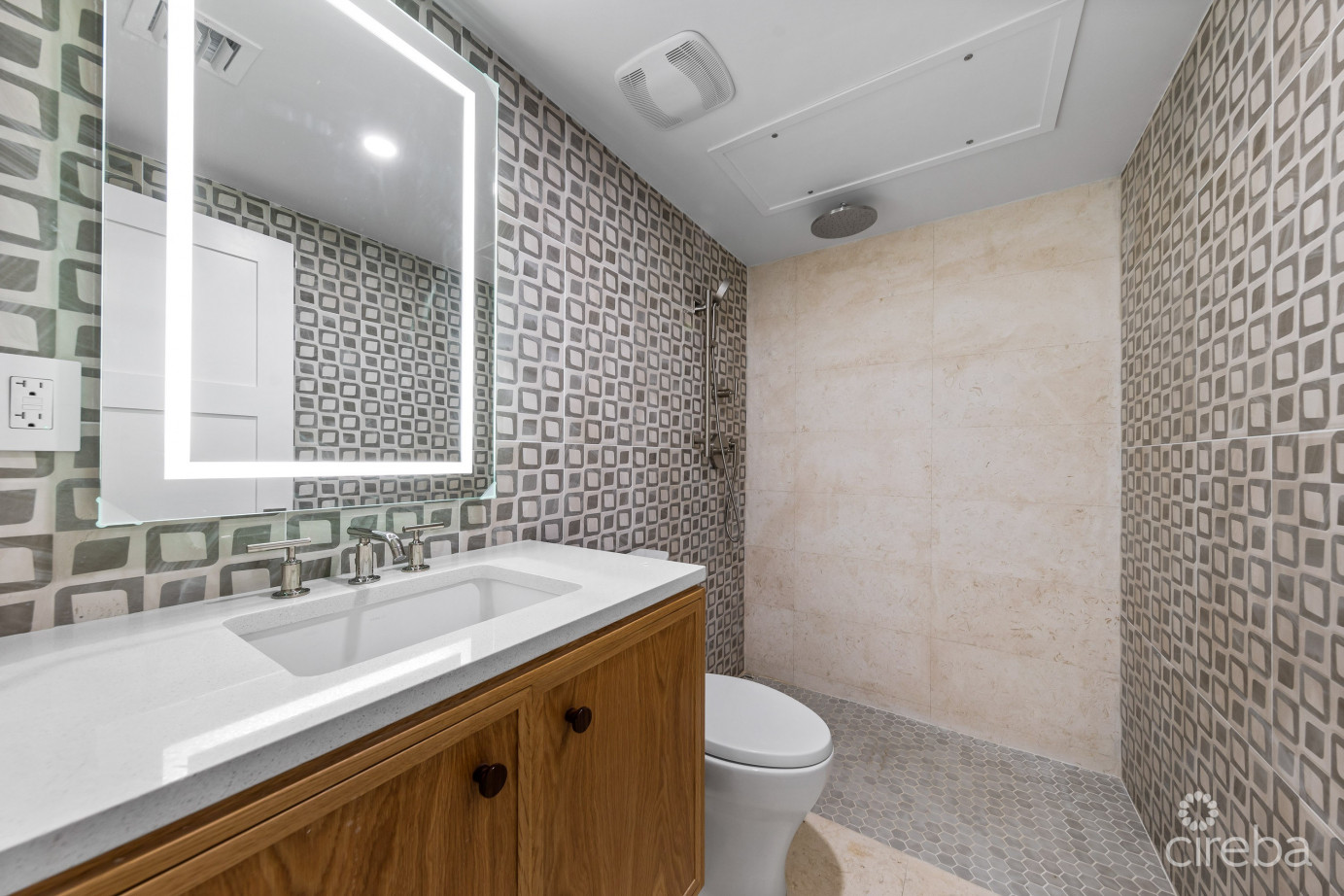 #4 Villas Pappagallo - Renovated 1 Bed / 1 Bath