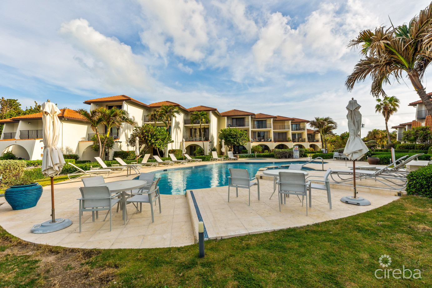 #4 Villas Pappagallo - Renovated 1 Bed / 1 Bath