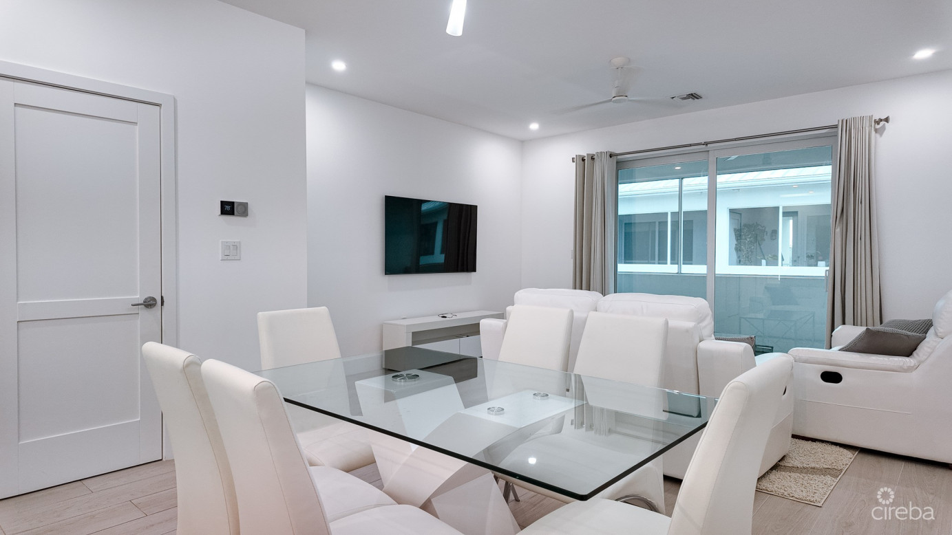 Periwinkle Townhome Grand Harbour