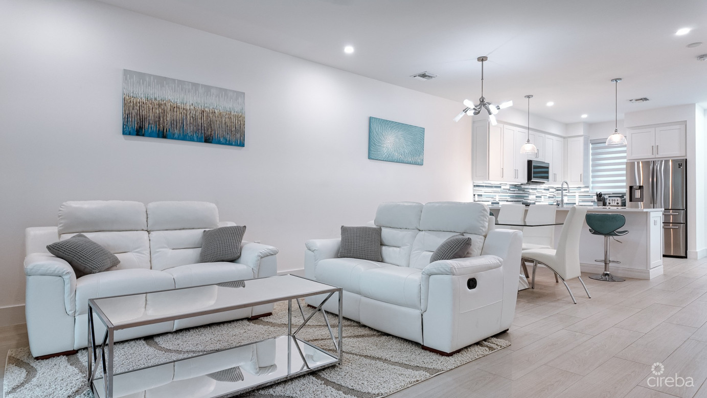 Periwinkle Townhome Grand Harbour