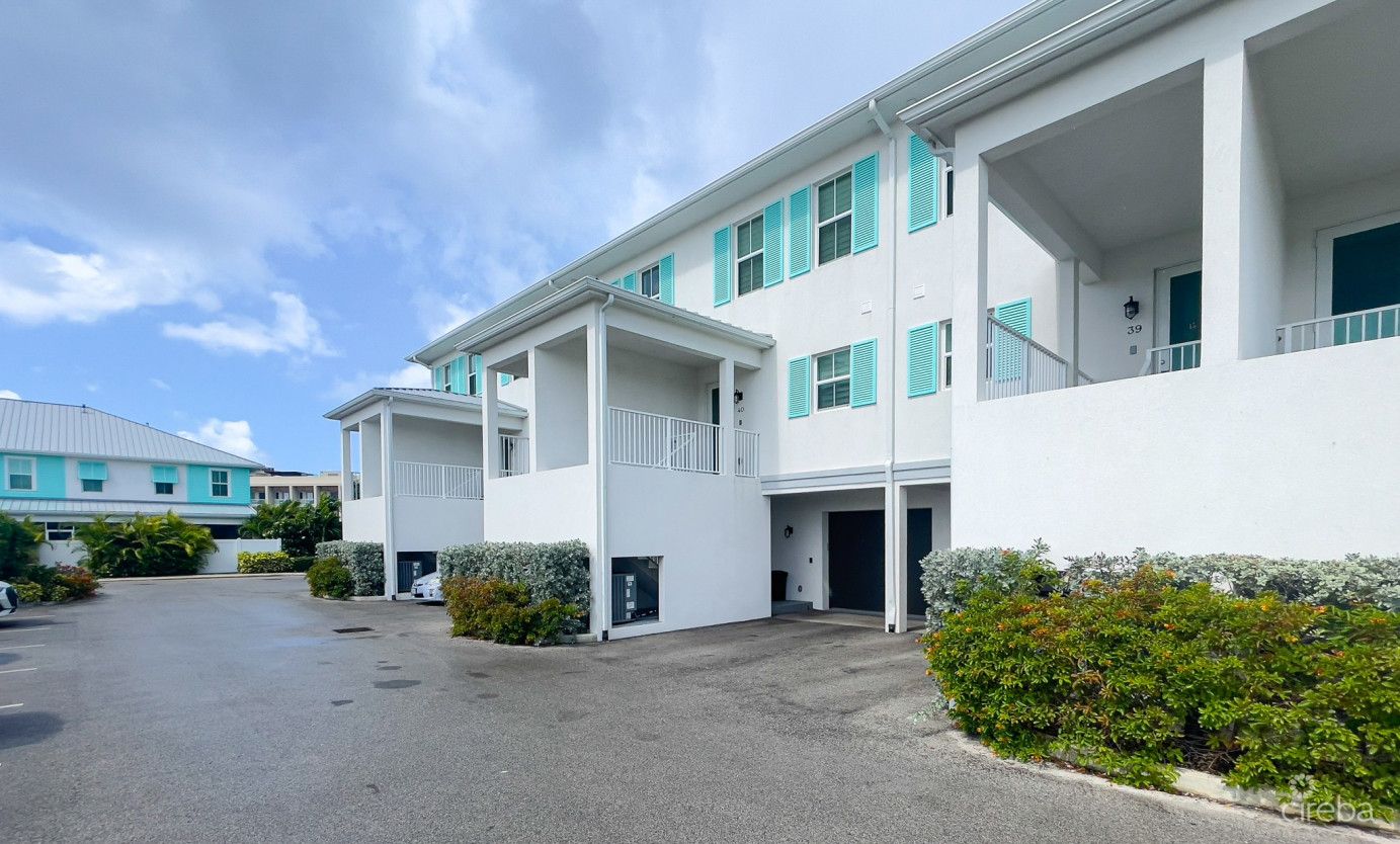 Periwinkle Townhome Grand Harbour