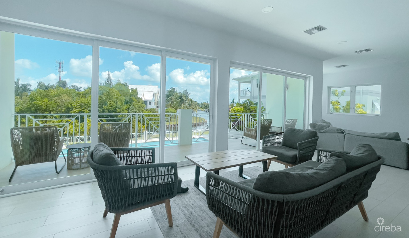 Periwinkle Townhome Grand Harbour