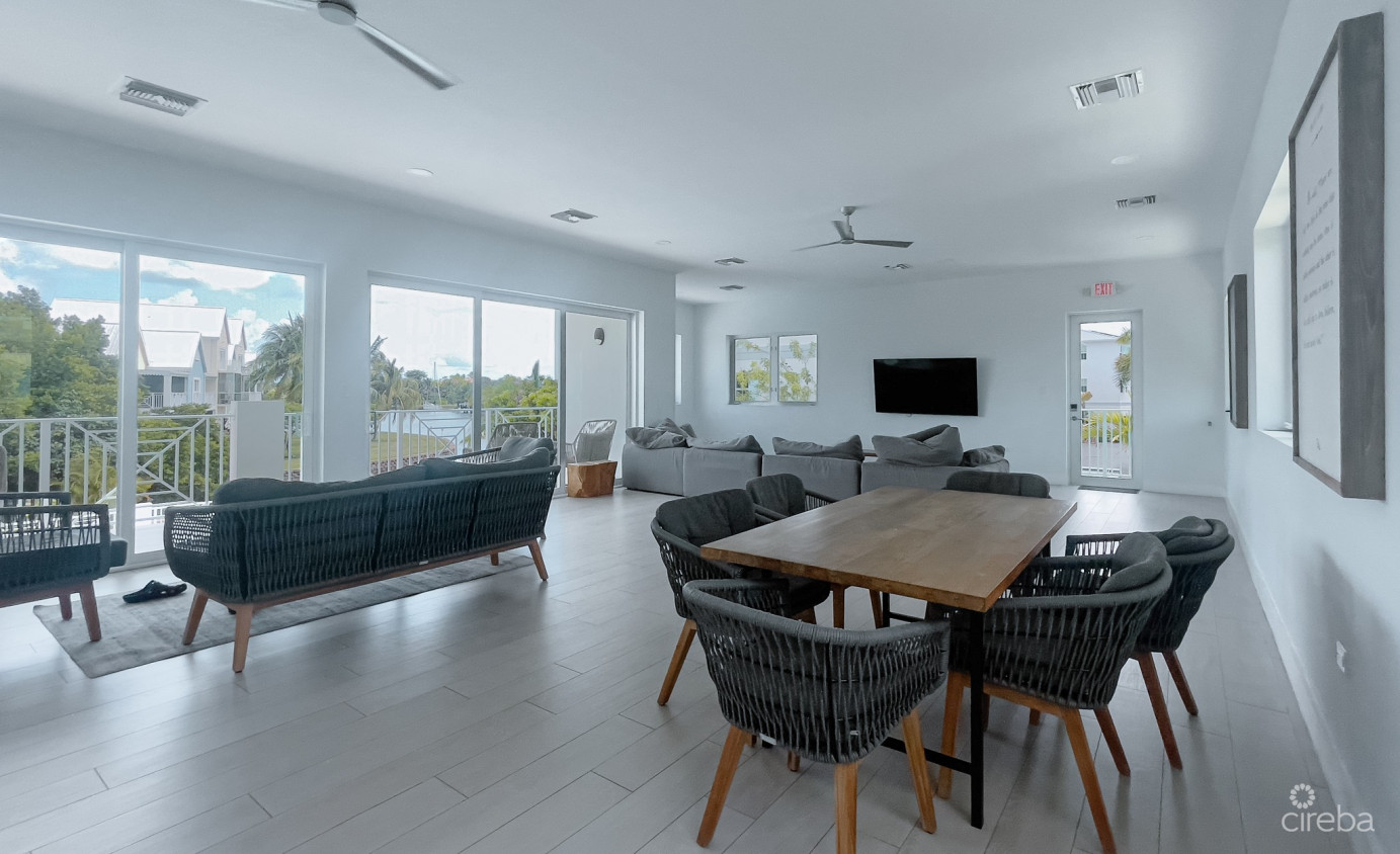 Periwinkle Townhome Grand Harbour
