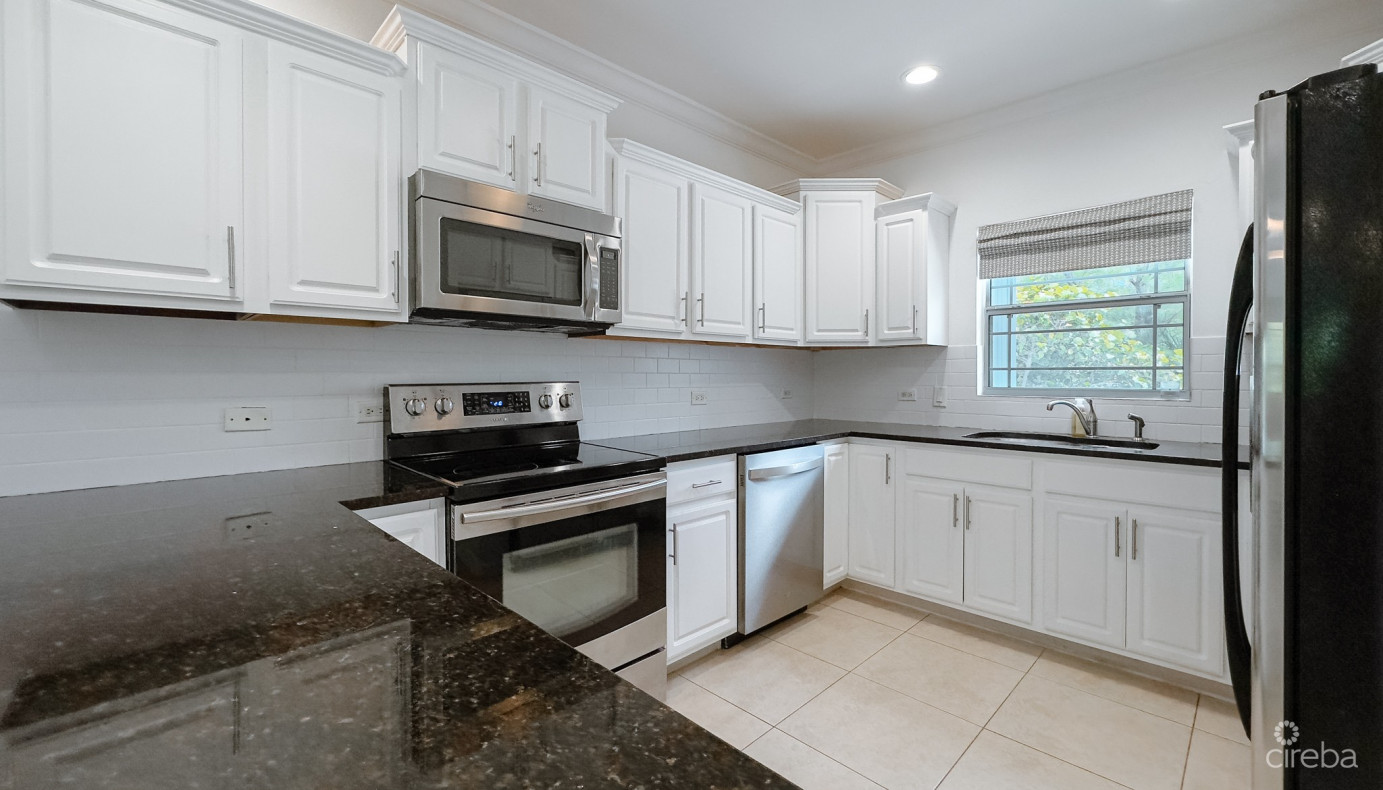 Coastal Escape Waterfront Townhouse