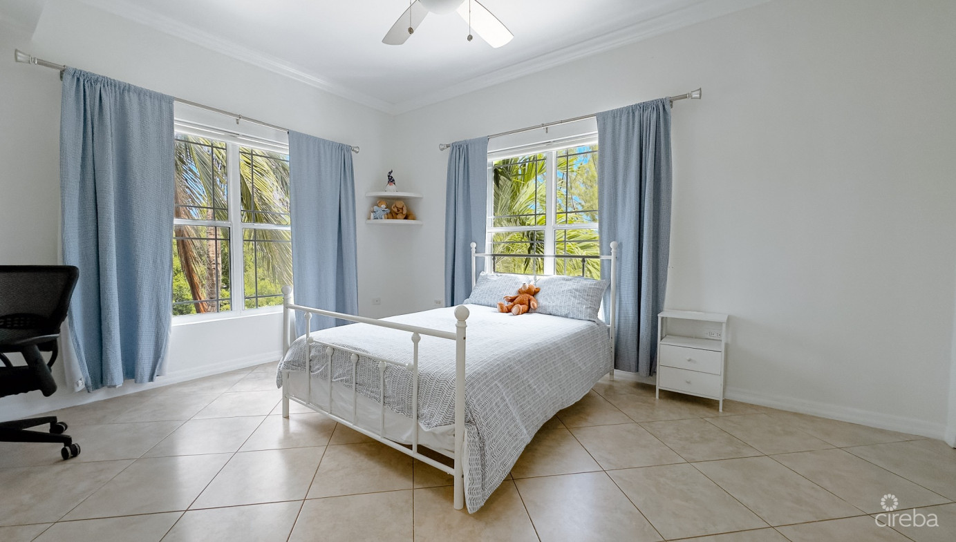 Coastal Escape Waterfront Townhouse