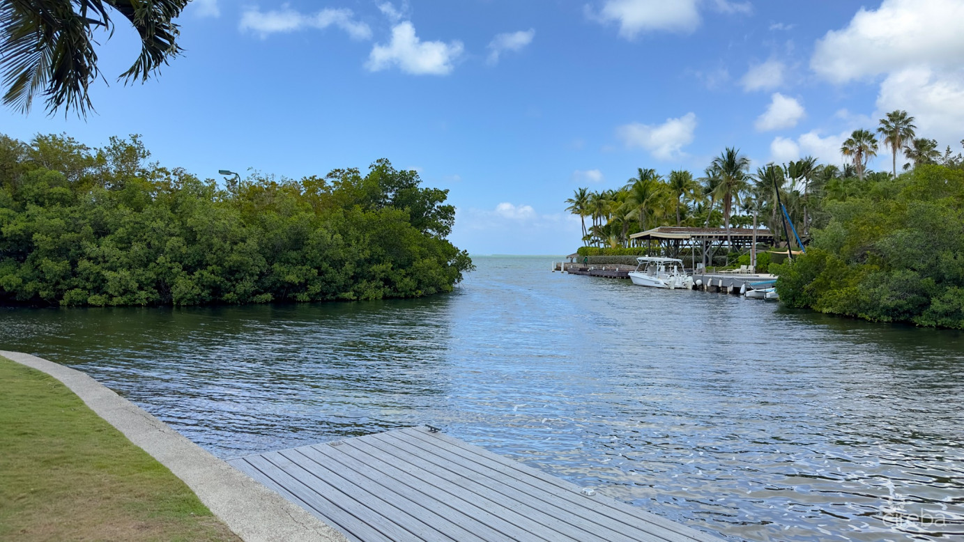 Coastal Escape Waterfront Townhouse