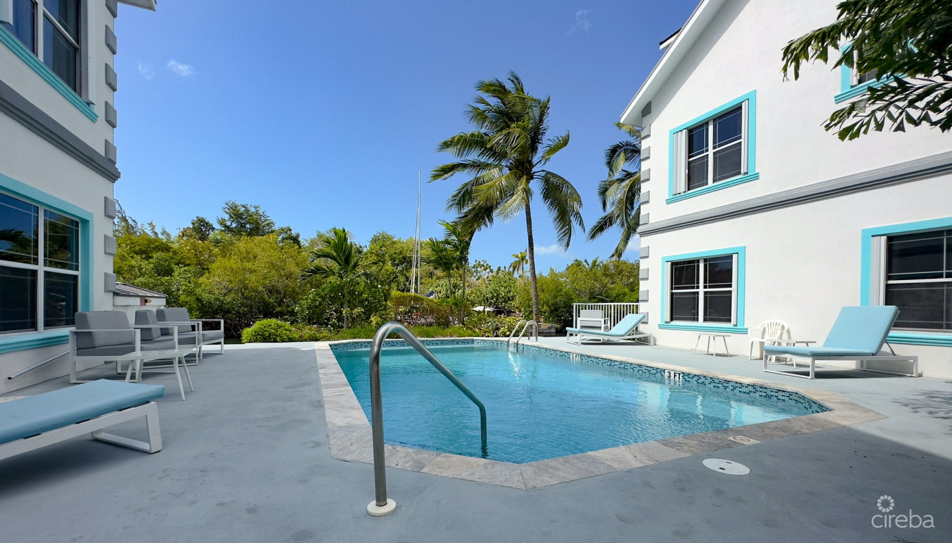 Coastal Escape Waterfront Townhouse