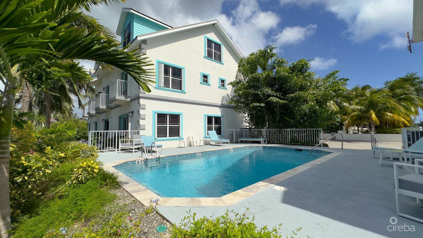 Coastal Escape Waterfront Townhouse