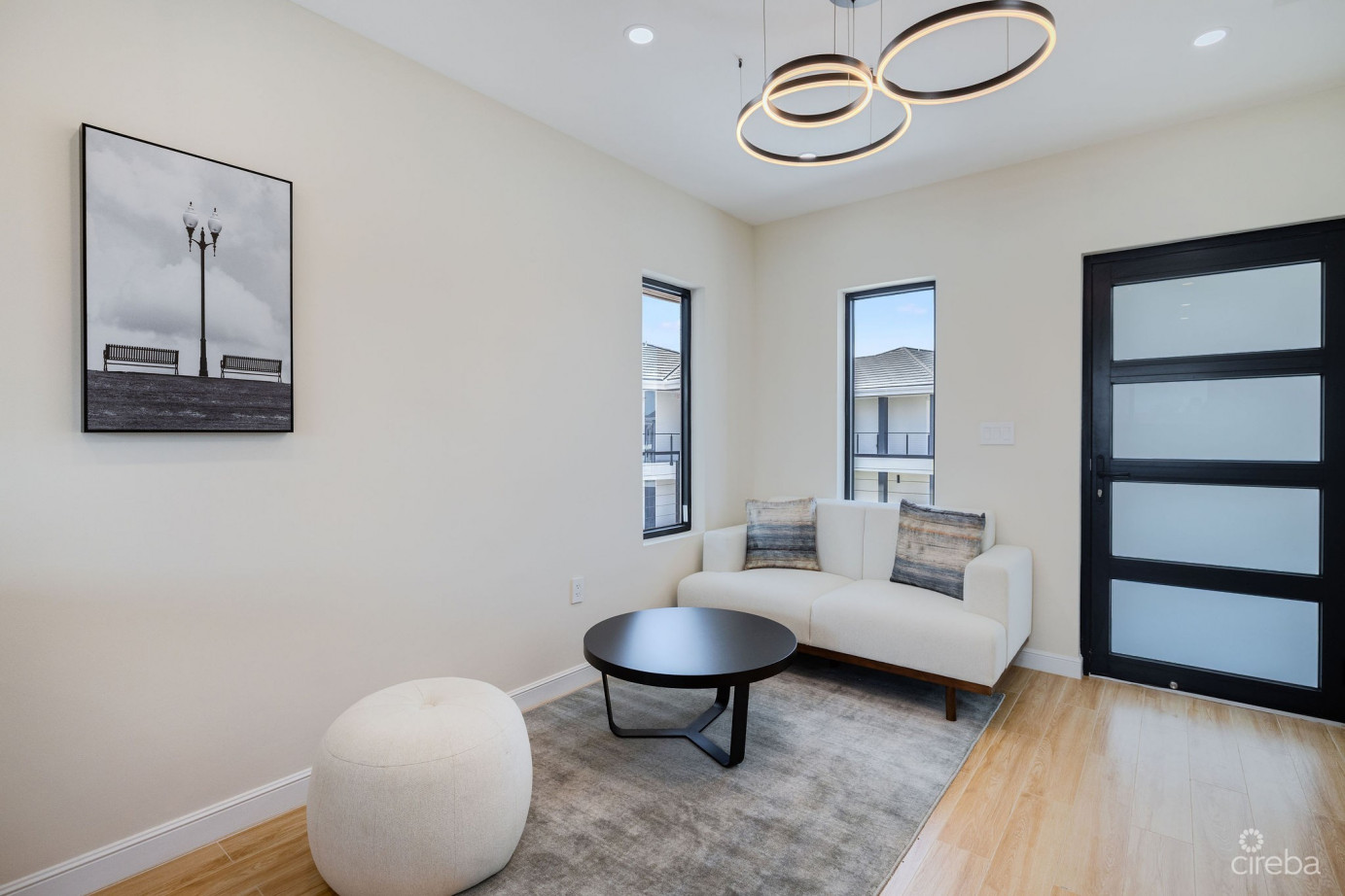 Arza West Bay Ruby– Upgraded Fully Furnished 1-bed Corner Unit