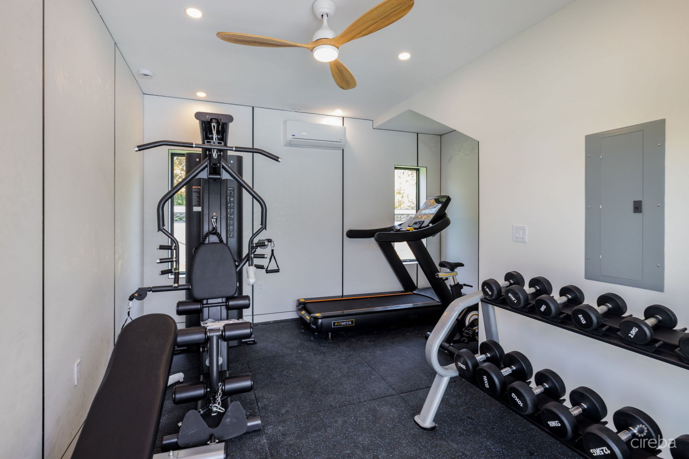 Arza West Bay Jade – Upgraded Fully Furnished 1-bed/bath Corner Unit