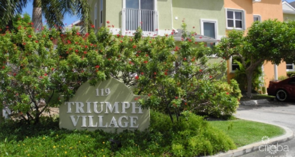 Near Everything 2 Bed 2.5 Bath At Triumph Village Condo In Gt