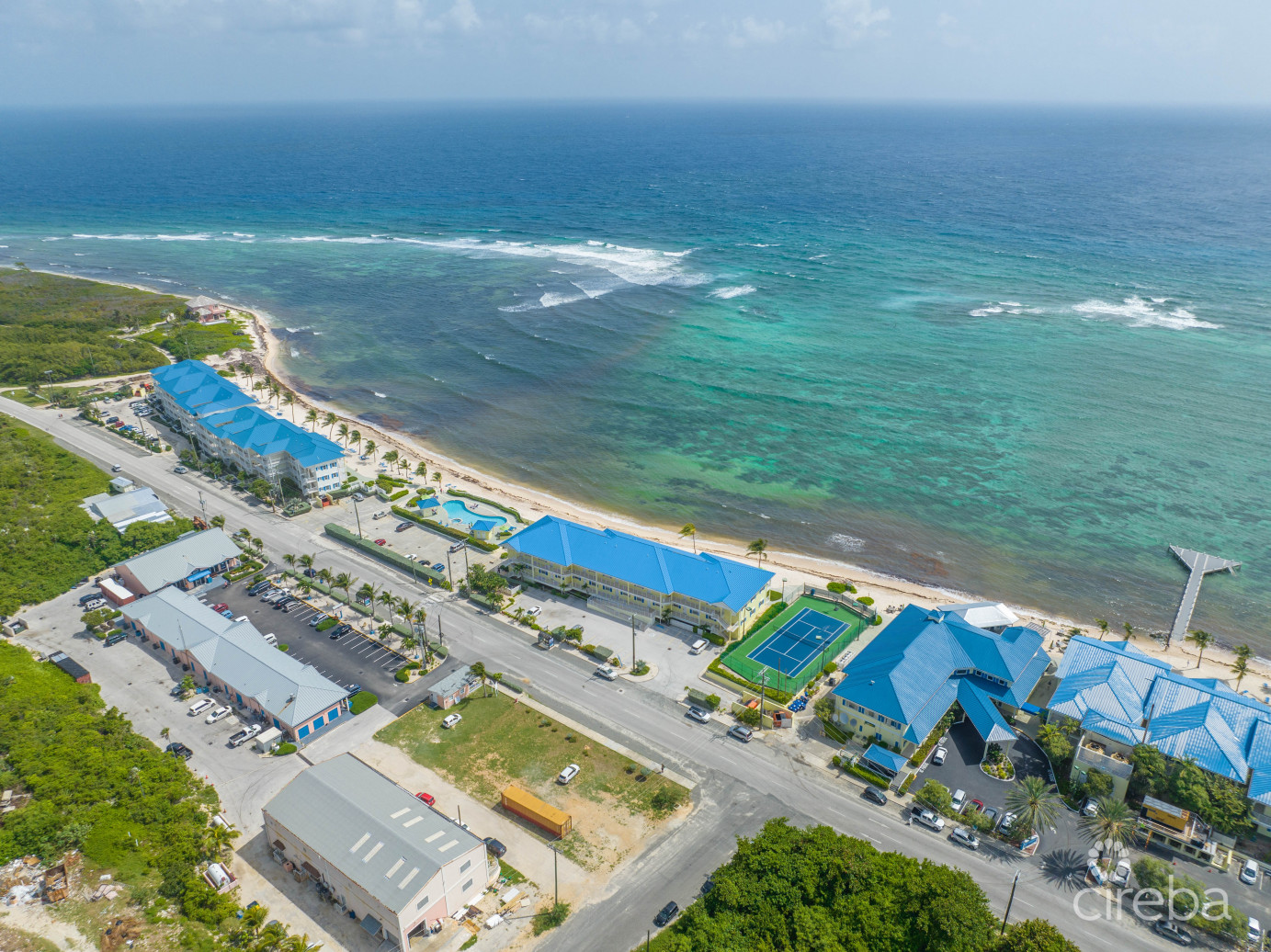 Castaway Cove – 2 Bed Beachfront Condo